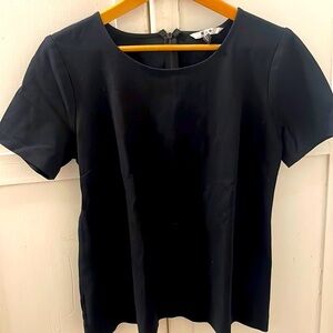 A pea in a pod maternity shirt medium